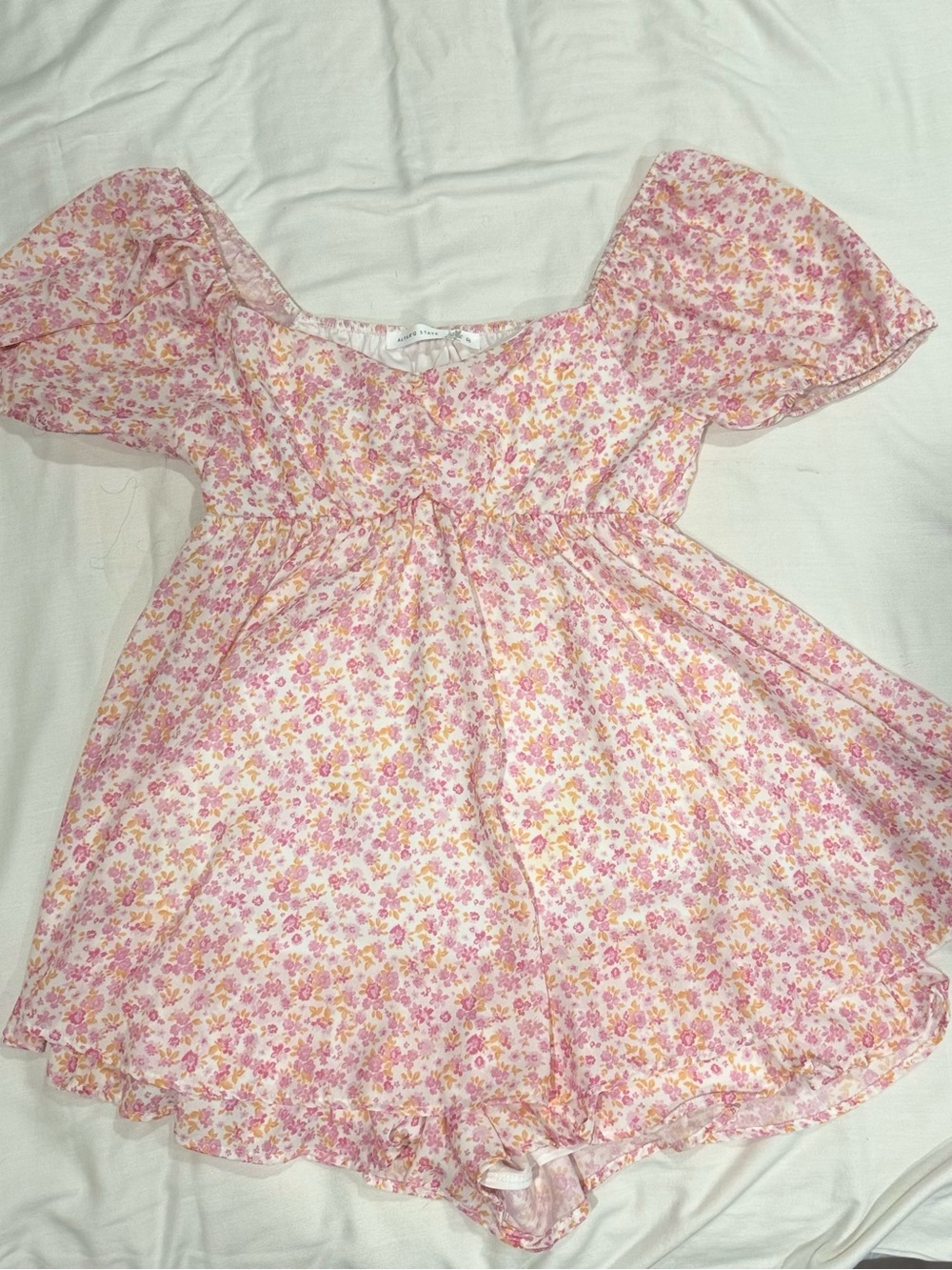 Altar’d state Pink & Yellow Floral Square-Neck Romper women’s size medium